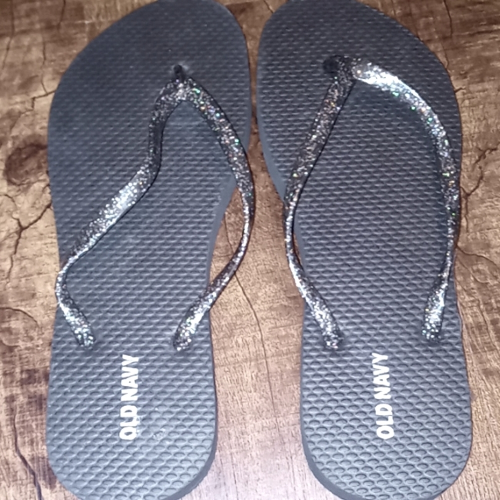 Women's Nwot Old Navy sparkle flip flops